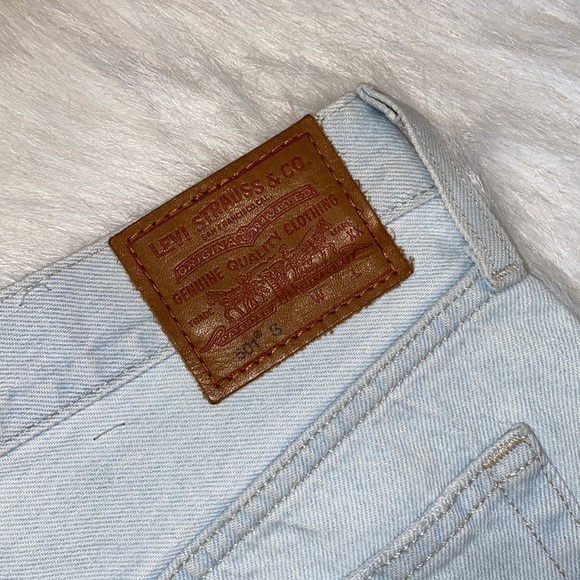 501 Skinny - Picture 8 of 16